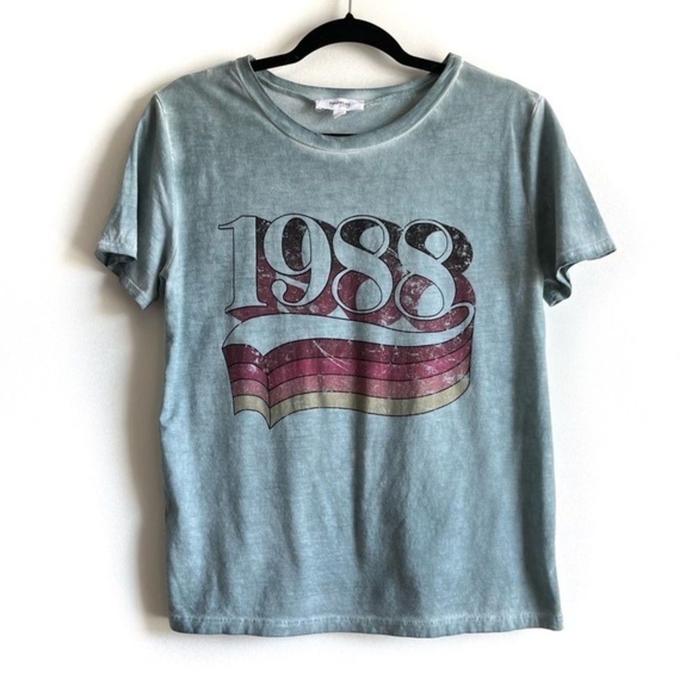1988 Year Blue Graphic T-Shirt Size Medium